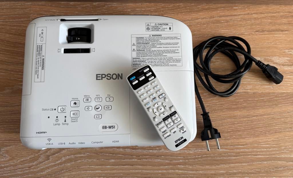 Epson EB-W51 Beamer met opbergtas - Goede Staat (npr €643,-), Gebruikt, Epson, Ophalen of Verzenden, LCD