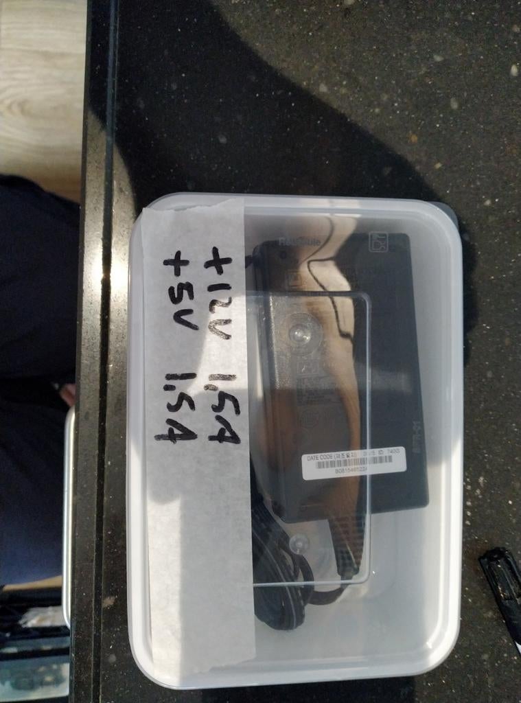 Adapter 12V 1.5A / 5V 1.5A, Ophalen of Verzenden, Gebruikt, Unknown