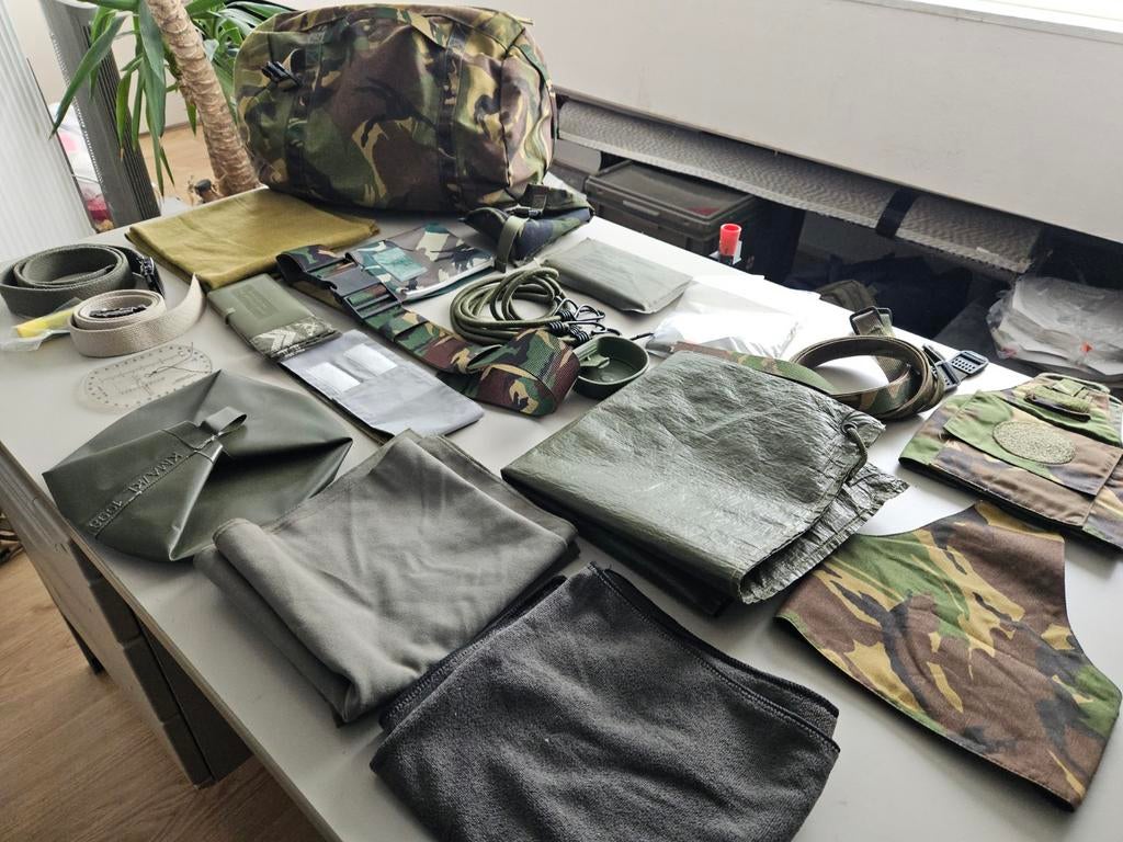 Diverse defensie items, Verzamelen, Militaria | Algemeen, Ophalen of Verzenden