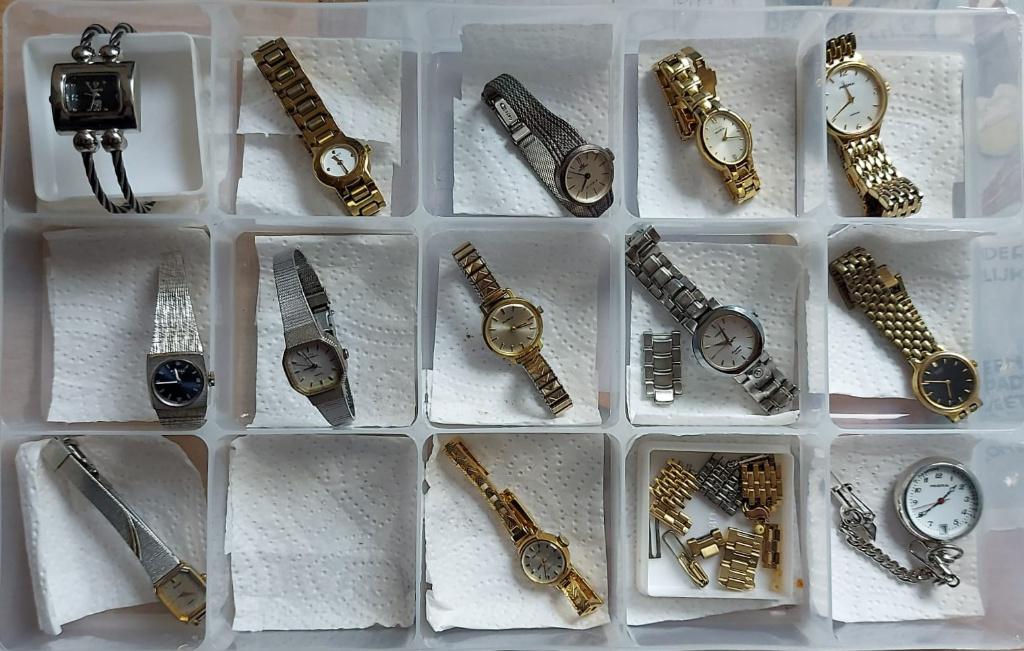 Collectie met 13 Dames horloges, Ophalen of Verzenden, Gebruikt, Overige materialen, Overige merken
