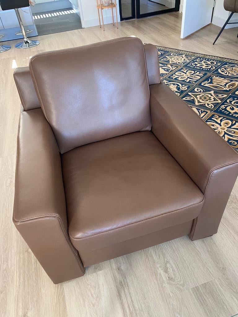Mooie leren fauteuil, Ophalen, Zo goed als nieuw, 50 tot 75 cm, Leer
