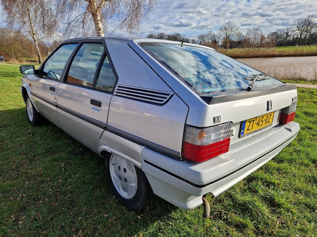 Citroen bx 60000 km, Auto's, Citroën, Voorwielaandrijving, Stof, 4 cilinders, BX