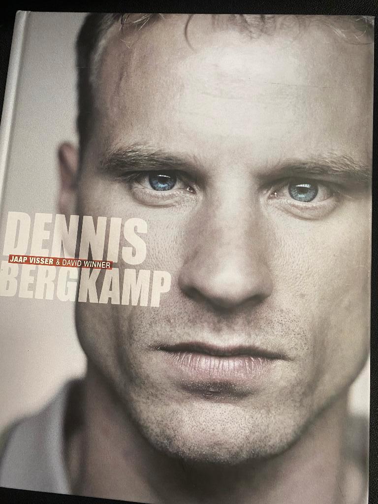 Dennis Bergkamp Kick Uitgevers, Boeken, Ophalen, Diverse auteurs, Zo goed als nieuw, Balsport