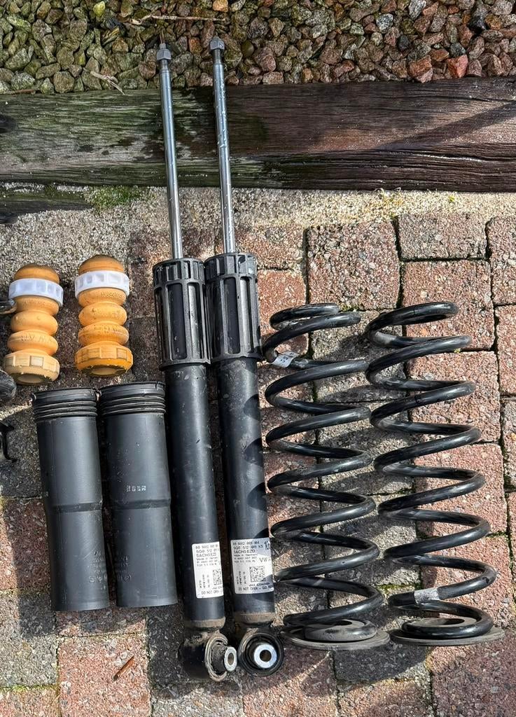 Te koop. Achterveringset VW golf 7 / 7,5 GTE, Auto-onderdelen, Ophanging en Onderstel, Ophalen, Gebruikt, Volkswagen