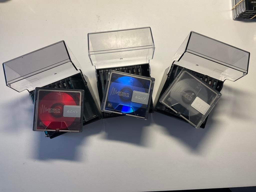 Minidisc’s. 3 SONY bakjes en 30x SONY COL.COL.  80 Minuten, Ophalen of Verzenden