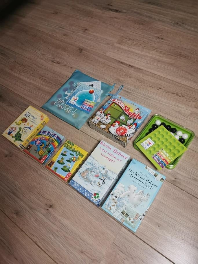 Acht spellen, Hobby en Vrije tijd, Gezelschapsspellen | Bordspellen, Zo goed als nieuw, Ophalen of Verzenden