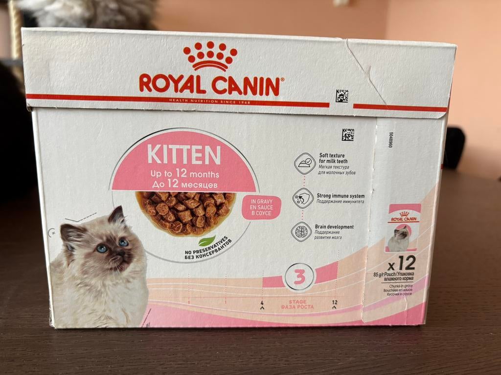 2 Dozen kitten natvoeding van Royal Canin, Ophalen, Kat
