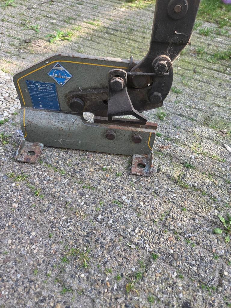 Hefboomschaar merk mubea, Ophalen