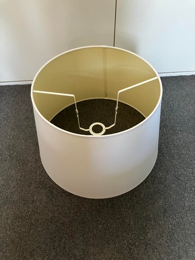 Gratis lampenkap, Ophalen, Zo goed als nieuw, Crème, Rond