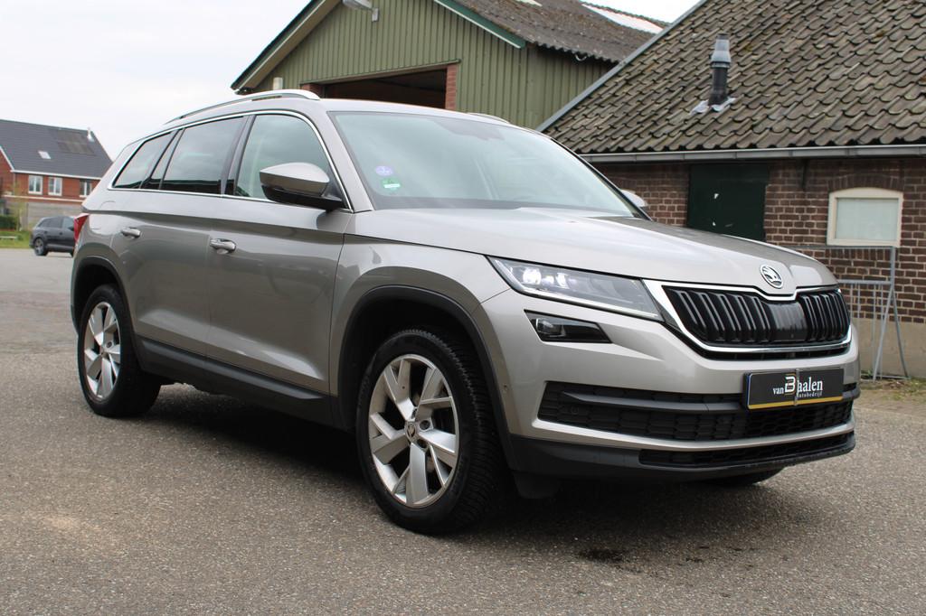 Skoda Kodiaq 1.4 TSI Style Business NAVI LED 360 TREKHAAK 15, Voorwielaandrijving, Gebruikt, 4 cilinders, 150 pk
