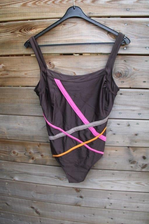 Badpak bruin/ kleur Nicky Nobel mt 42 Vaste prijs, Bruin, Verzenden, Badpak, Zo goed als nieuw