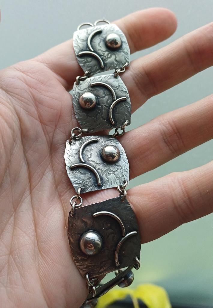 Brutalistische vintage armband, Sieraden, Tassen en Uiterlijk, Armbanden, Ophalen of Verzenden, Zo goed als nieuw, Zilver