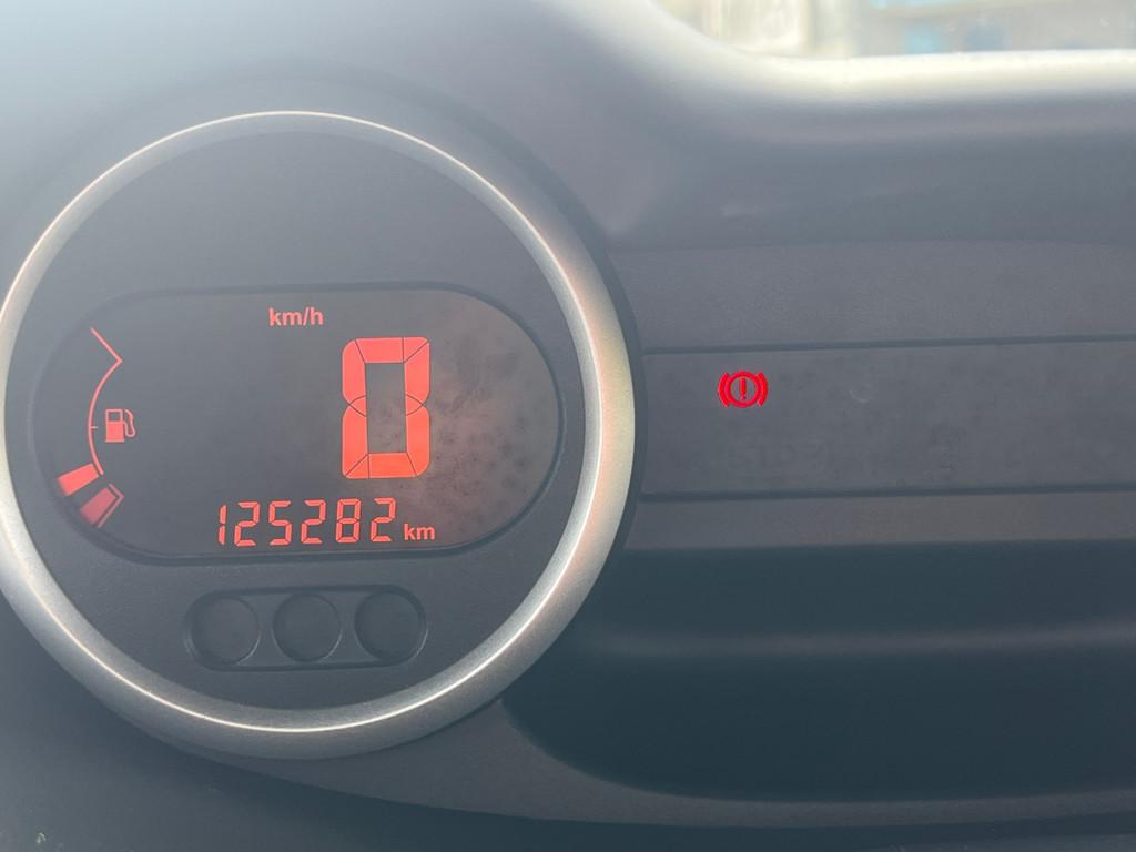 Renault Twingo 1.2-16V Authentique Sport - T.S. ORANGE R.T.T, Auto's, 839 kg, Gebruikt, 4 stoelen, Origineel Nederlands