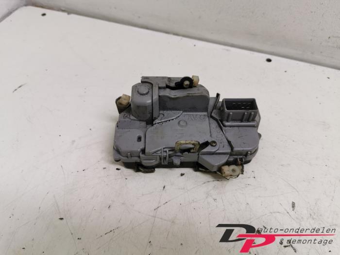 Deurslot Mechaniek 2Deurs links van een Peugeot 306, Auto-onderdelen, Gebruikt, -, -, Ophalen of Verzenden