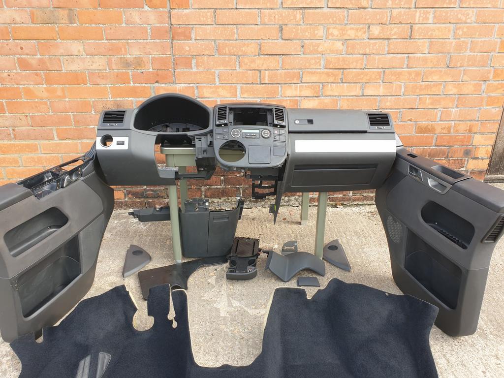 VW T5 T5.1 Multivan zwart dashboard, Ophalen of Verzenden, Gebruikt, Volkswagen