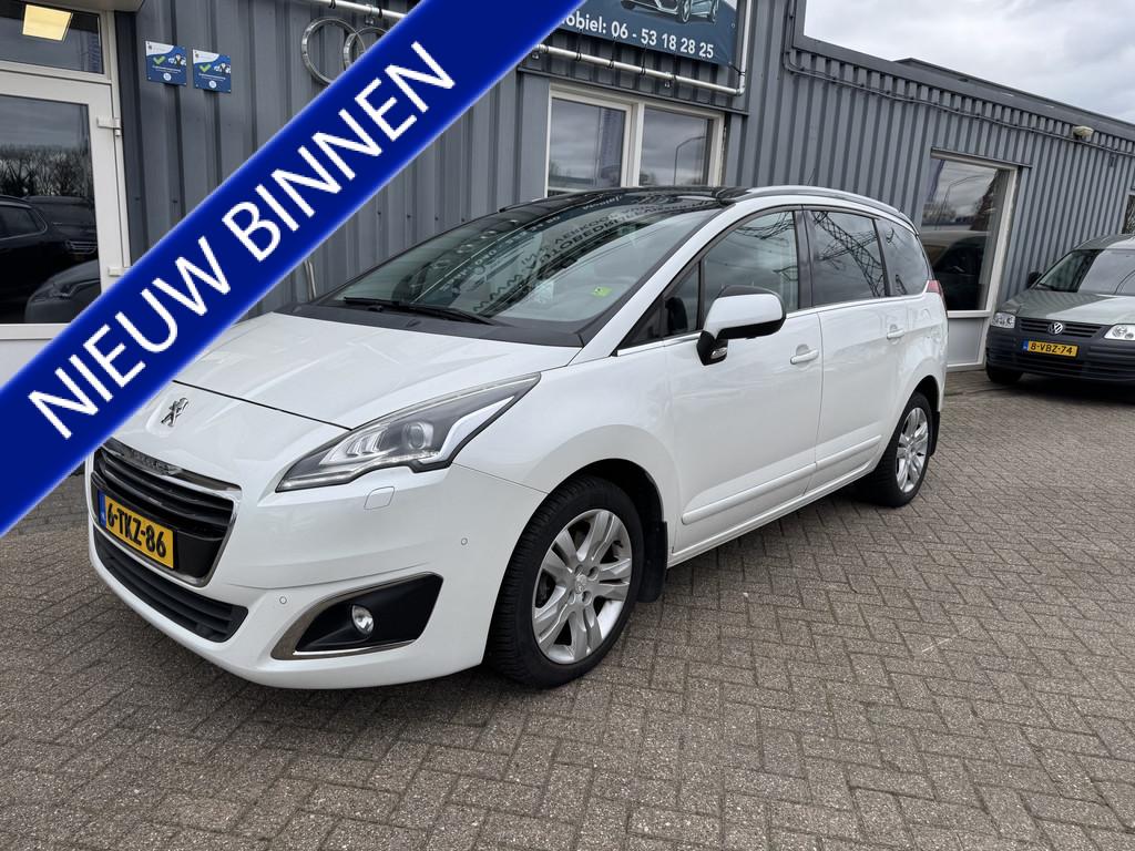 Peugeot 5008 1.6 THP Allure 5p. navi panoramadak (bj 2014), Euro 5, Gebruikt, Zwart, 1650 kg