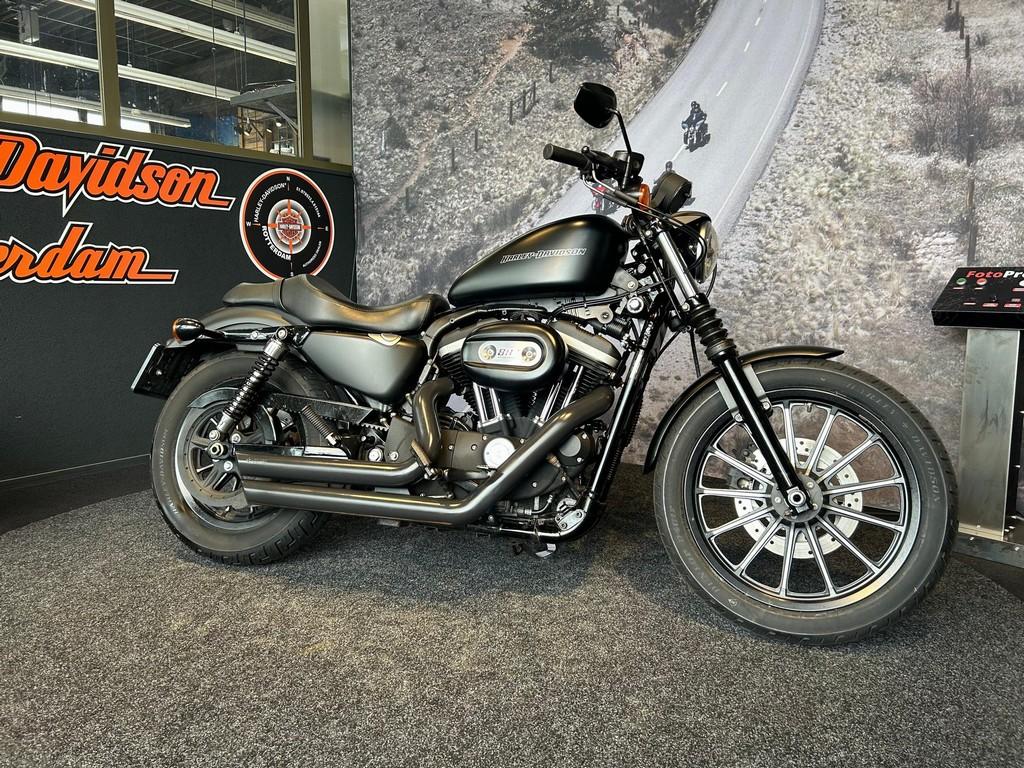 Harley-Davidson XL883N Sportster Iron (bj 2010)
