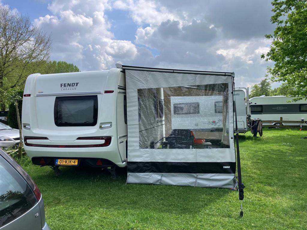 Thule Rain Blocker G2 M-XXL met zijwanden 250XL en tas, Ophalen, Zo goed als nieuw, Thule