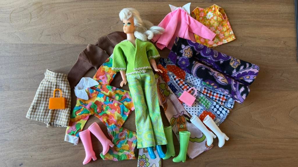 Barbie vintage Retro, Ophalen of Verzenden, Gebruikt, Kleertjes