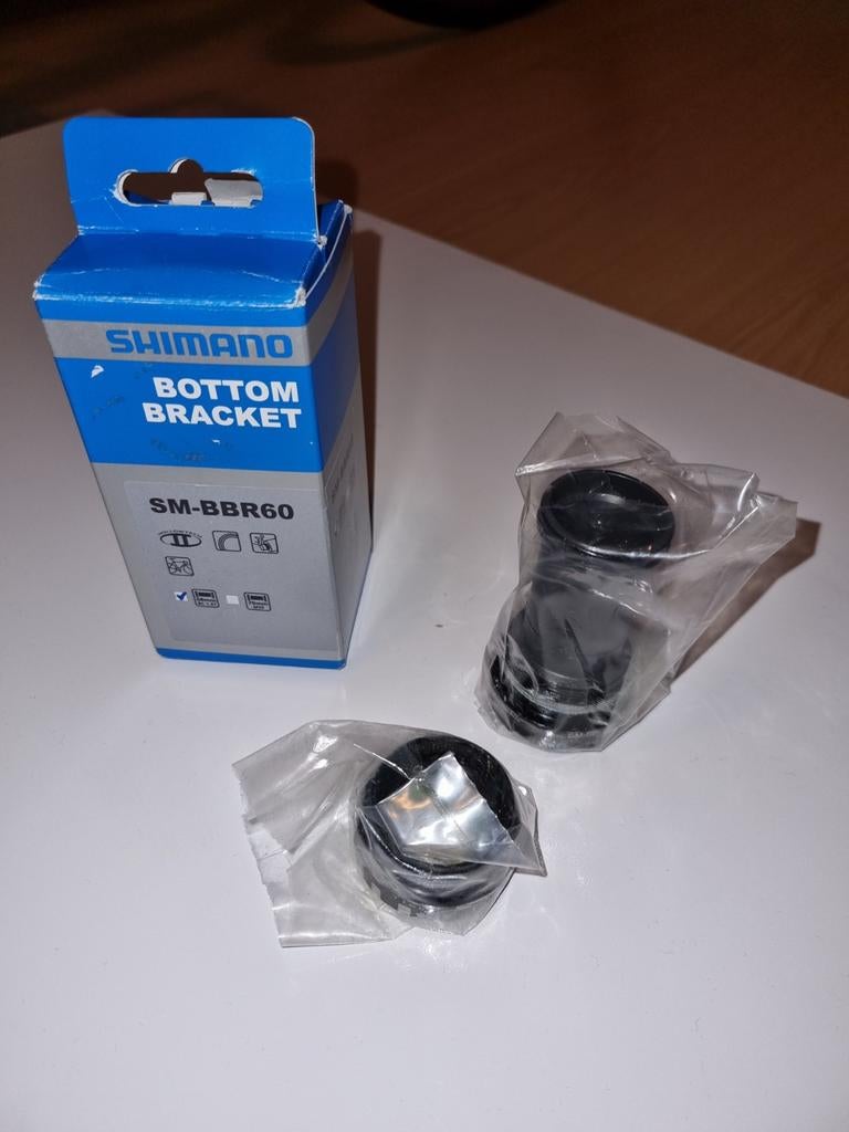 Shimano SM-BBR60 Bottom Bracket, 68mm (nieuw), Fietsen en Brommers, Fietsonderdelen, Ophalen