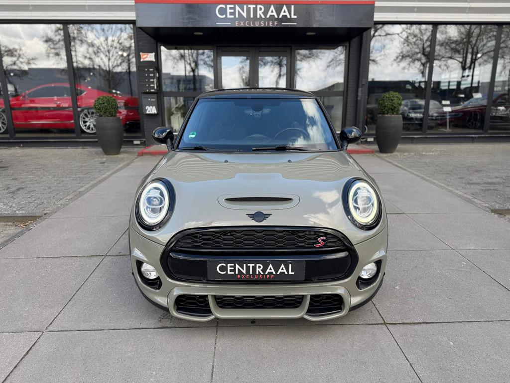 Mini Mini 2.0 Cooper S JCW Autom. 192PK|Harman&Kardon|Carpla, 1998 cc, 1195 kg, Gebruikt, Zwart