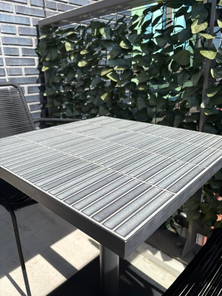 Jysk Bistrotafel STENUNGSUND keramiek B60xL60 grijs, Tuin en Terras, Tuinsets en Loungesets, Ophalen, Zo goed als nieuw, Aluminium