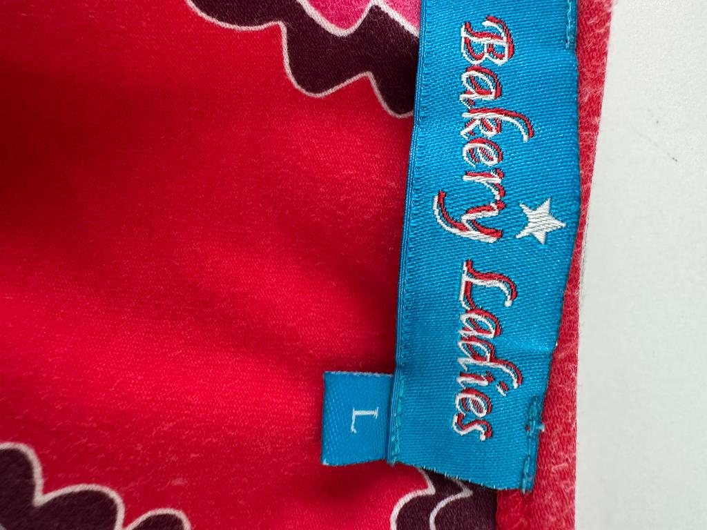 Bakery Ladies jurk M, Ophalen of Verzenden, Zo goed als nieuw, Rood, Onder de knie