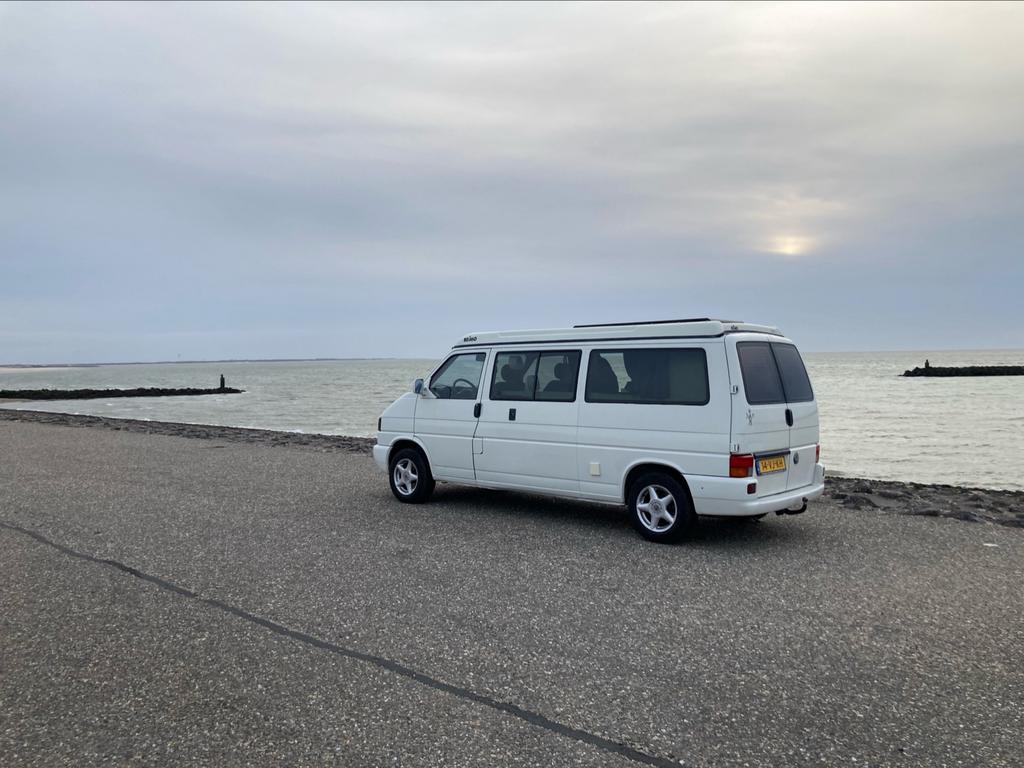 Volkswagen T4 verlengd met hefdak, Hefdak, Buscamper of Camperbus, Koelkast, Volkswagen