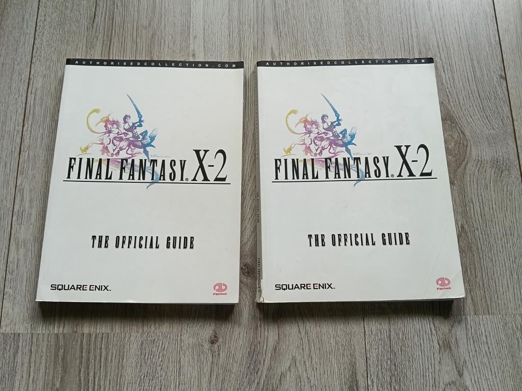 Final Fantasy X-2 strategy guide 2 stuks, Spelcomputers en Games, Games | Sony PlayStation 2, Zo goed als nieuw, Role Playing Game (Rpg)