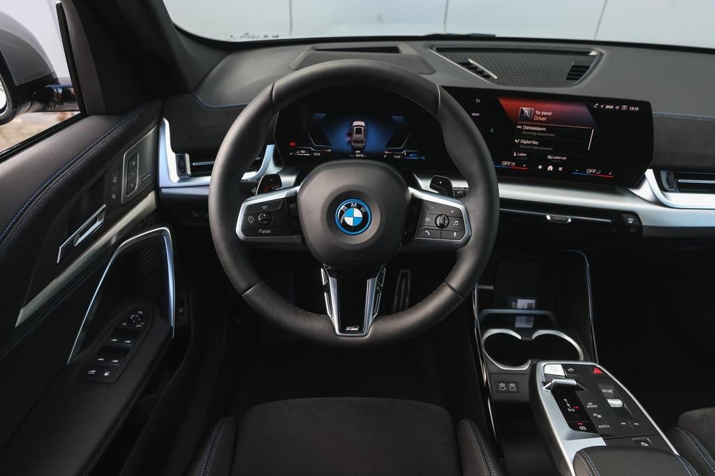 BMW X1 xDrive25e High Executive M Sport Automaat / Panoramad, Met garantie (alle), Origineel Nederlands, Bedrijf, Hybride Elektrisch/Benzine