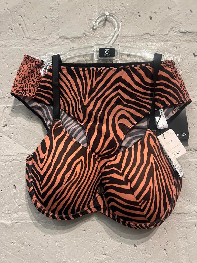 Marie Jo bh 75C 70D slip 38 NIEUW!! Set  nu €30, Ophalen of Verzenden, Setje