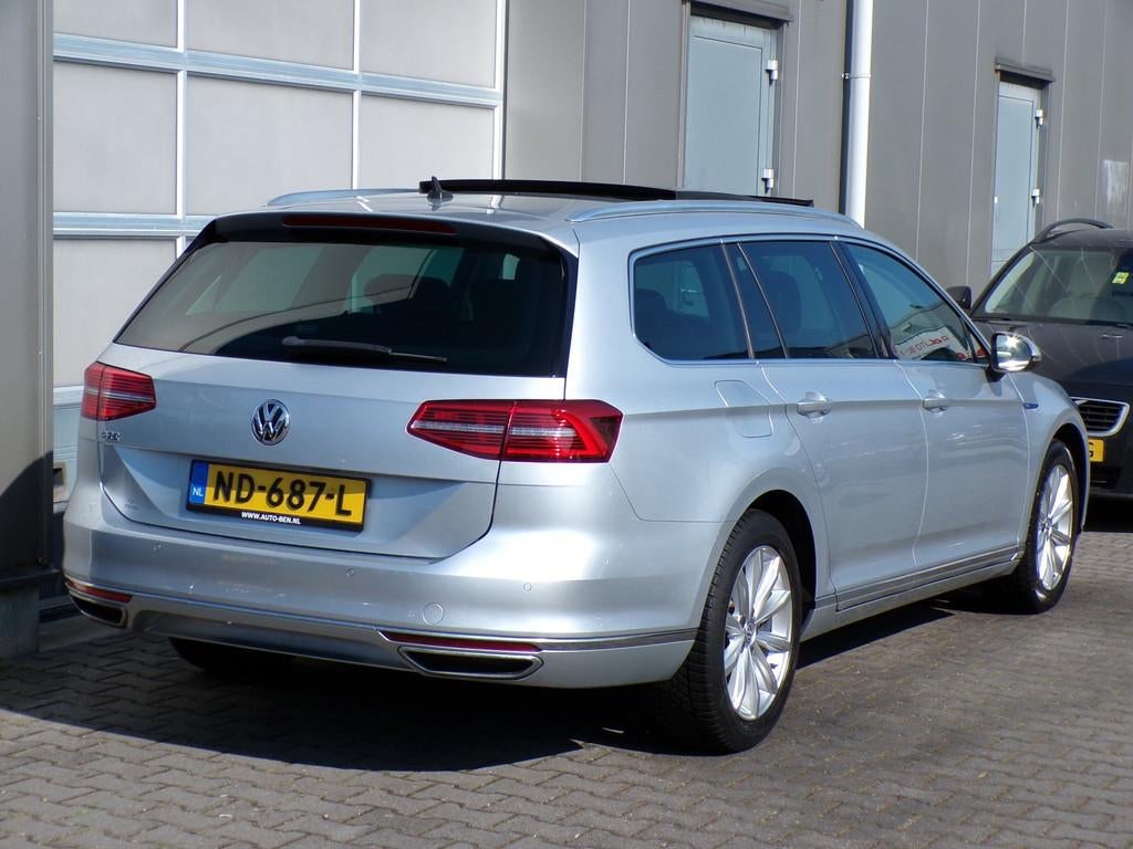 Volkswagen Passat Variant 1.4 TSI GTE|ACC|Pano|Virtual|Cam|P, Auto's, Volkswagen, Gebruikt, Grijs, Hybride Elektrisch/Benzine