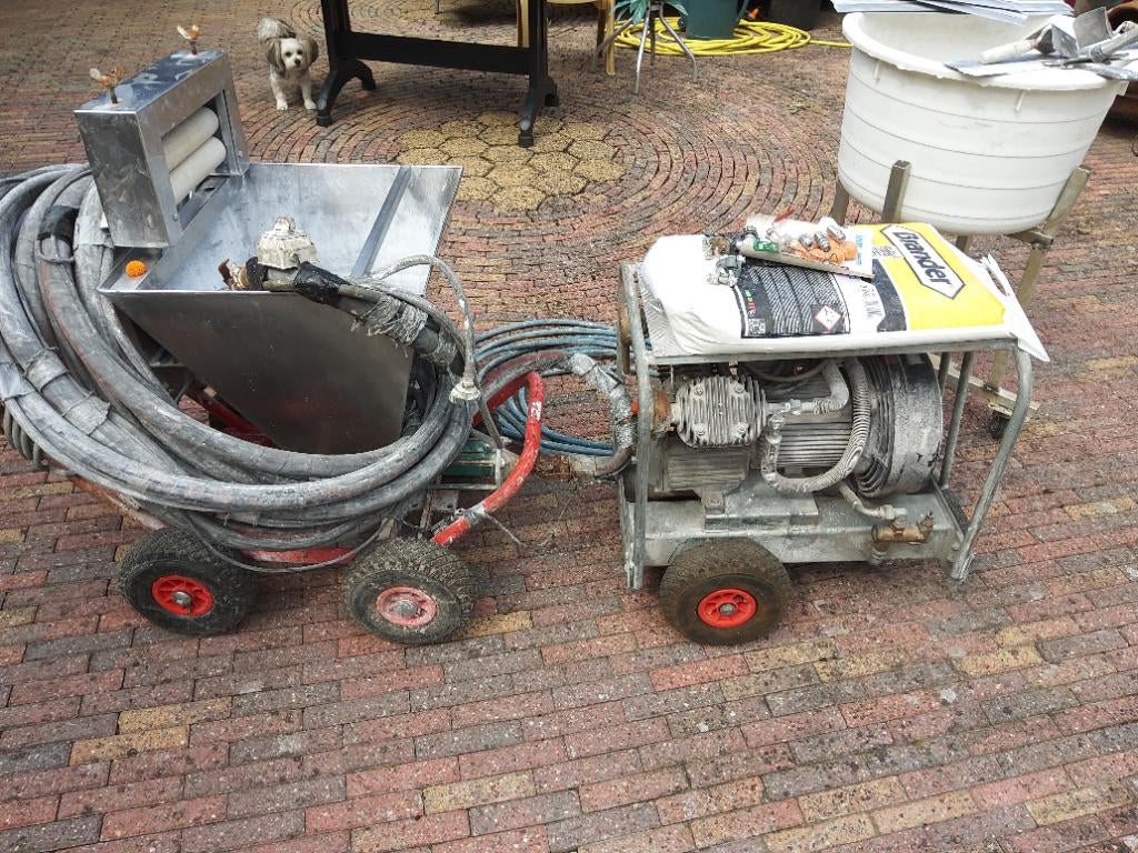 Spack spuit machine +continu compressor, 25 tot 100 liter, Ophalen, Gebruikt, Minder dan 200 liter/min