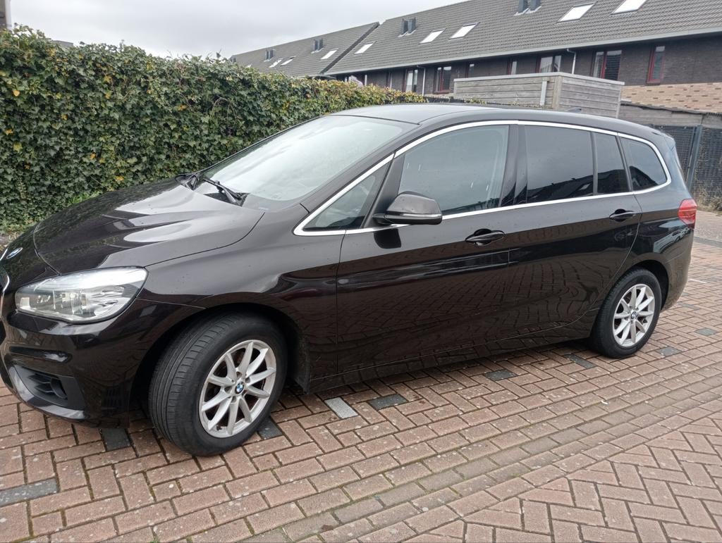 BMW 2-Serie Gran Tourer 1.5 216I 2016 7 persoons Bruin, Auto's, BMW, Voorwielaandrijving, 7 stoelen, 75 €/maand, Particulier
