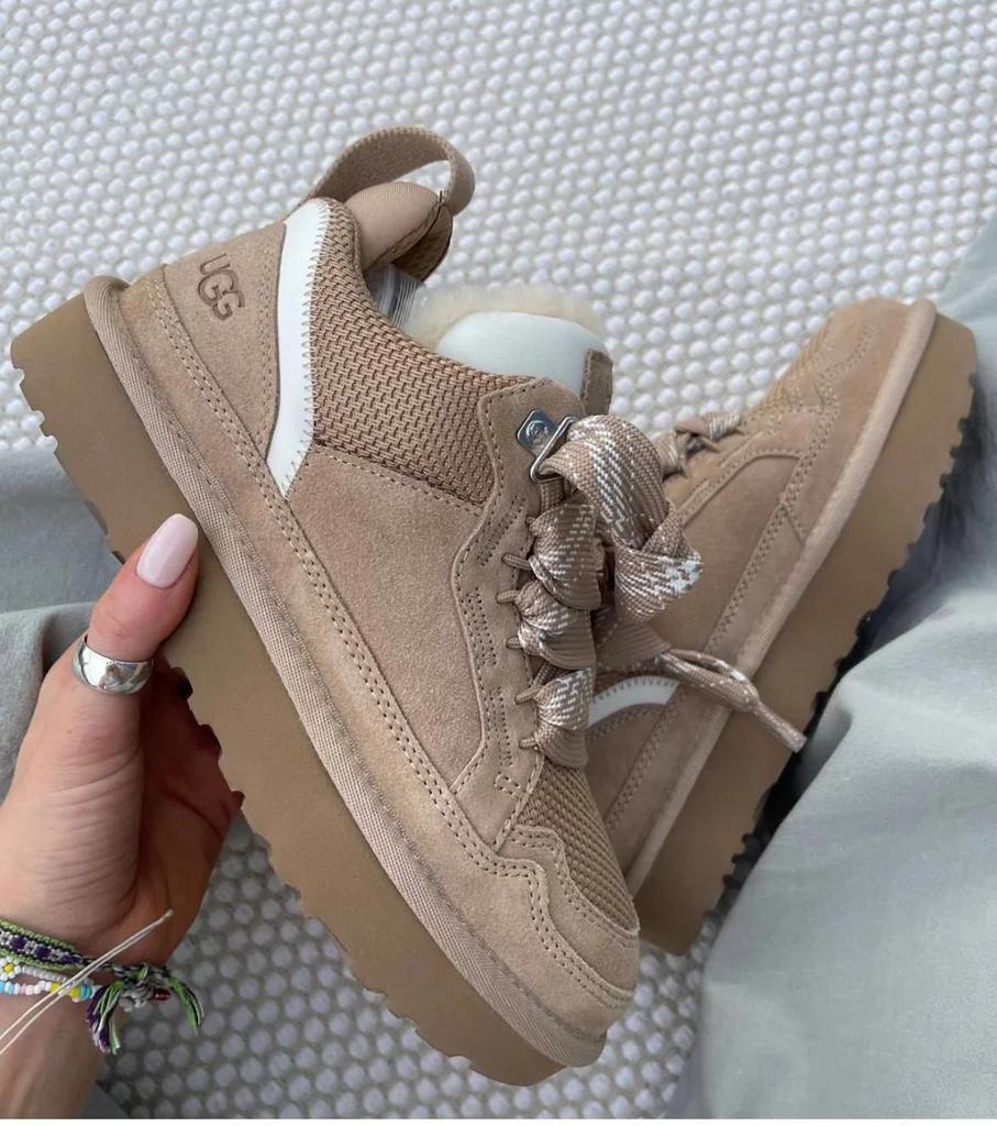 Uggs sneakers, Kleding | Dames, Schoenen, Ophalen of Verzenden, Zo goed als nieuw, Sneakers of Gympen