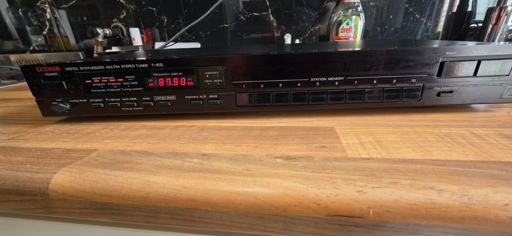 Luxman T-102L digitale AM/FM stereo tuner, Ophalen