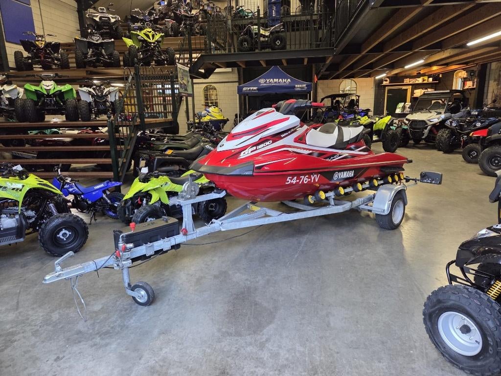 Als NIEUWE Yamaha Waverunner GP1800R SVHO met PEGA trailer!, Ophalen, Zo goed als nieuw, Benzine, 200 pk of meer