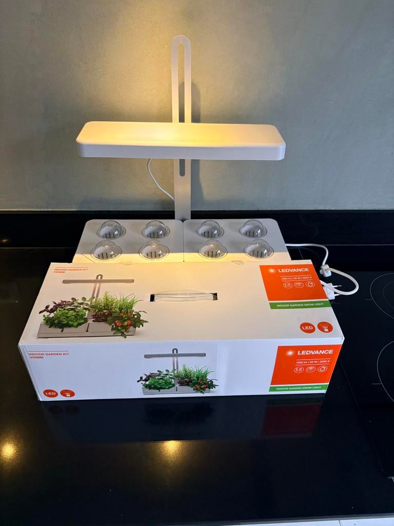 LEDVANCE Indoor Garden Kit - Kruiden & Planten Kweken, Tuin en Terras, Kweekspullen, Ophalen of Verzenden, Zo goed als nieuw, Kweekbak