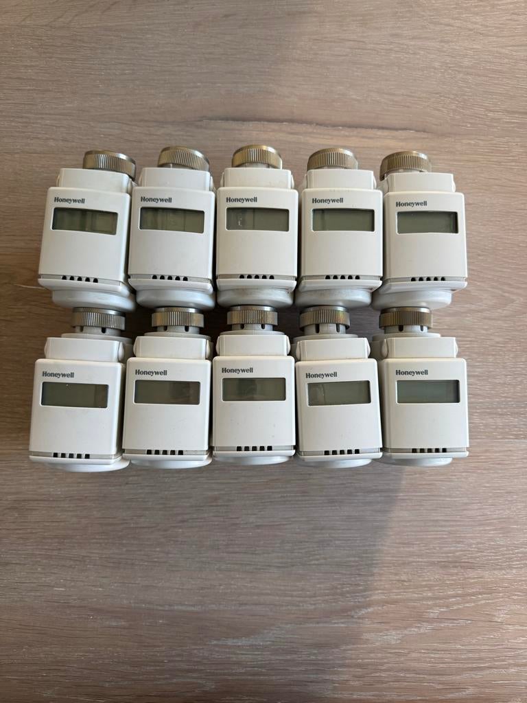 Honeywell Evohome HR80 thermostaten (10 stuks), Doe-het-zelf en Verbouw, Thermostaten, Ophalen, Slimme thermostaat, Gebruikt