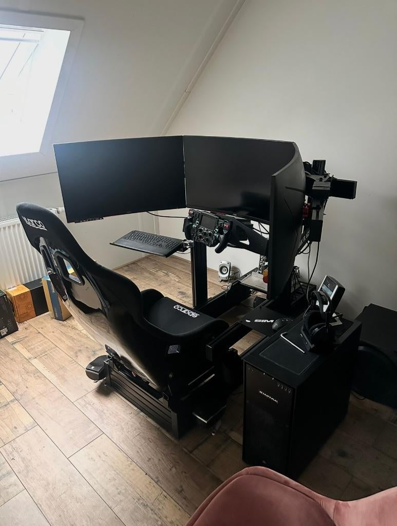 Pro Race Simulator Simucube, Heusinkveld, Ophalen, 1 speler, Zo goed als nieuw, Vanaf 3 jaar