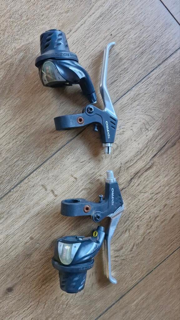 Shimano Revoshift 3x6 & Tektro V-Brake set, Gebruikt, Kunststof, Ophalen of Verzenden, Shimano, Tektro