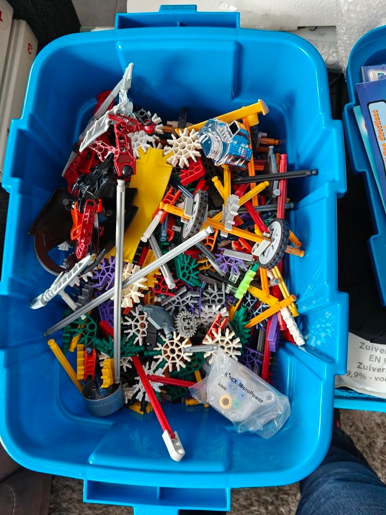 Bak K'nex met diverse handleidingen, Ophalen of Verzenden, Zo goed als nieuw, K'nex