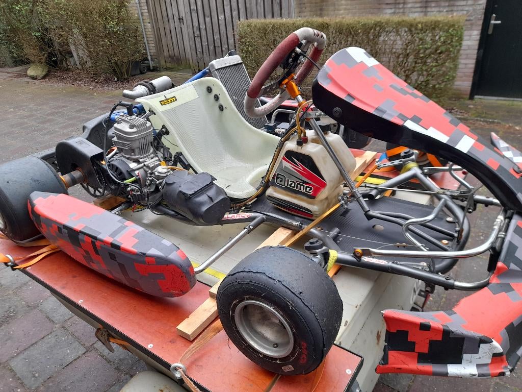 Gillard TG-15 kart met IAME X30 125cc inclusief aanhanger, Ophalen, Gebruikt, Kart