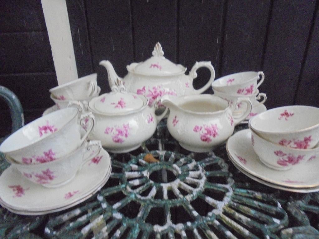 8 persoons Theeservies MOSA met rood bloem / roos boeket, Ophalen of Verzenden