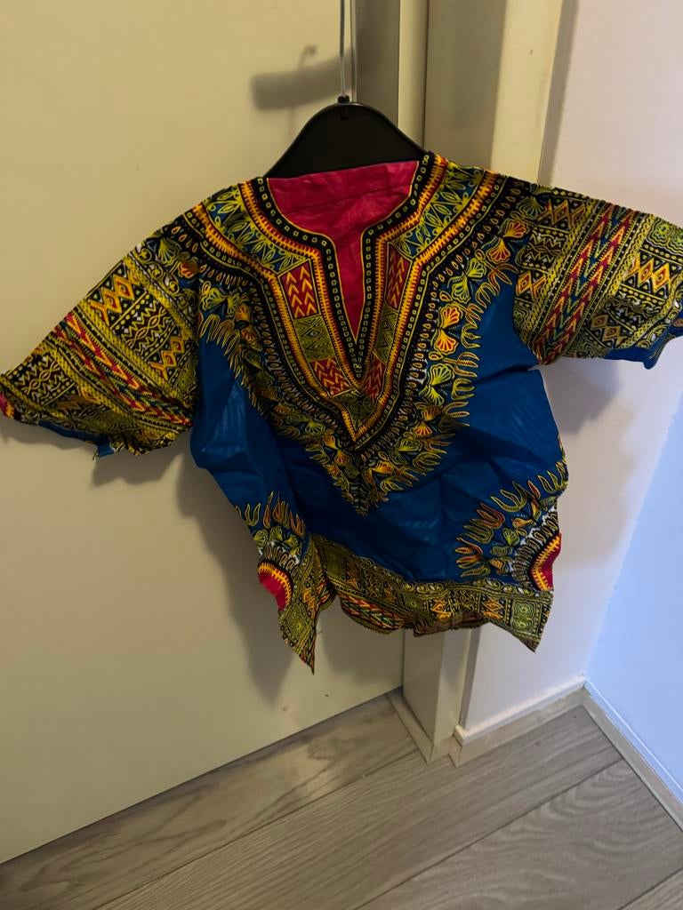 Dashiki shirt met korte mouwen - Blauw/Geel/Rood, Maat 38/40 (M), Blauw, Ophalen of Verzenden, Zo goed als nieuw