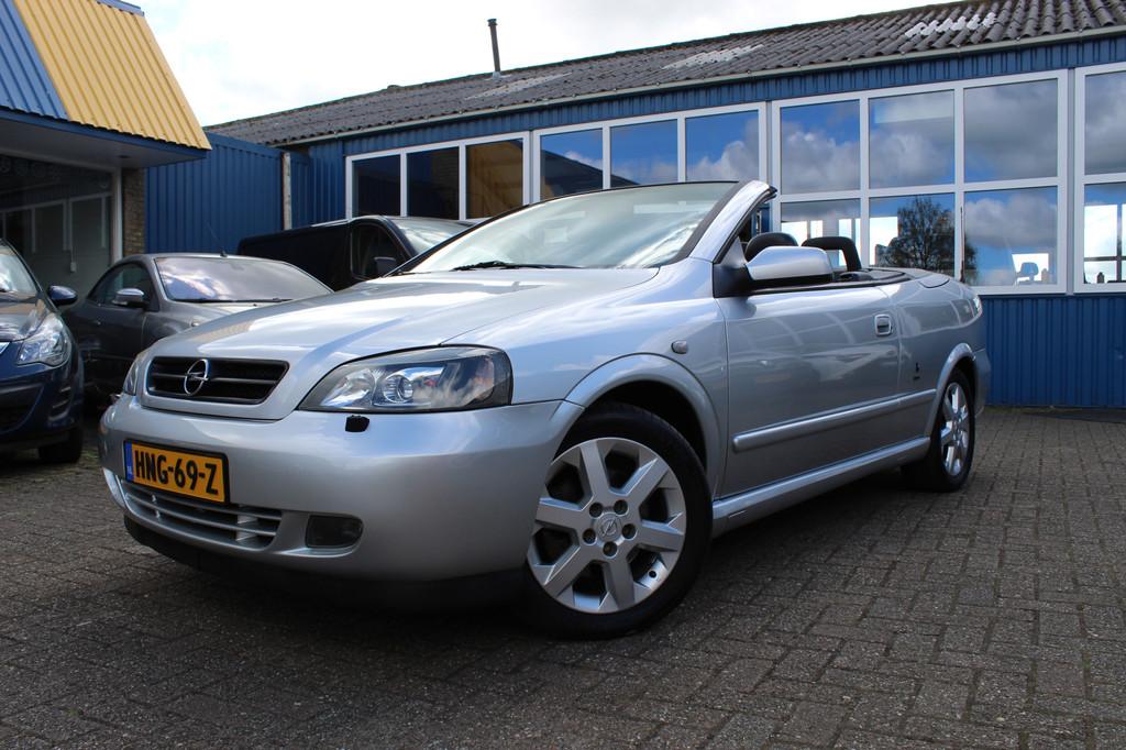Opel Astra Cabriolet 2.2-16V "Bertone" Leder - Xenon - Cruis, Voorwielaandrijving, Open dak, Gebruikt, Zwart