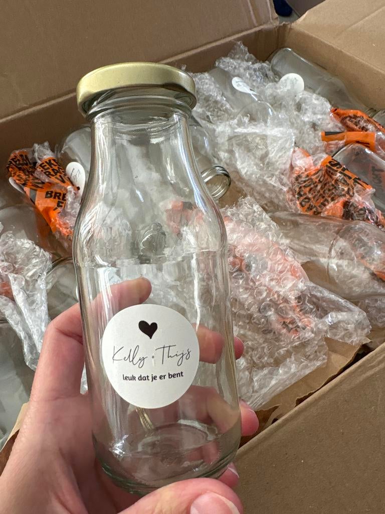 Flesjes voor welkomstdrankje feestje, bv appelsap, Huis en Inrichting, Keuken | Keukenbenodigdheden, Zo goed als nieuw, Ophalen