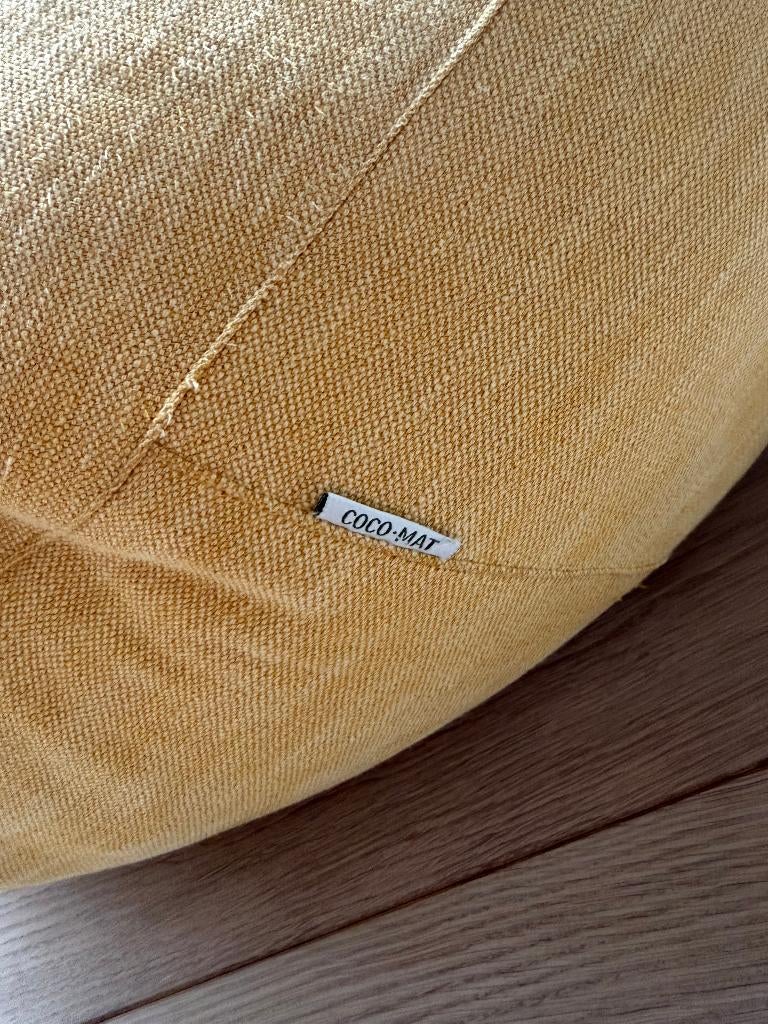 COCO-MAT Pouf, Huis en Inrichting, Ophalen, Gebruikt