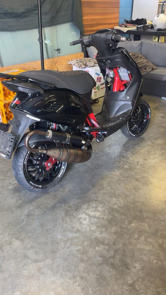 zip 183cc stage 2 lc, Fietsen en Brommers, Scooters | Piaggio, Ophalen, Zo goed als nieuw, Tweetakt, Zip