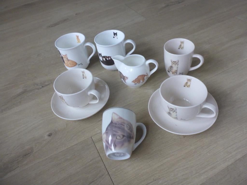 Bekers en melkkannetje francien., Overige typen, Ophalen of Verzenden, Zo goed als nieuw, Overige stijlen